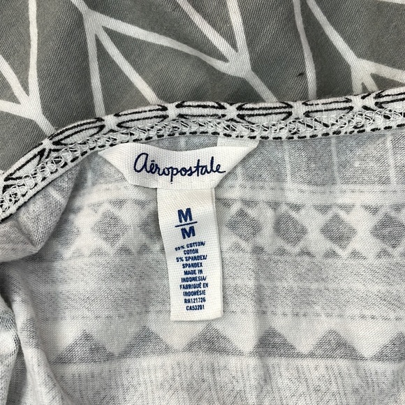 Tribal Print Halter Top - Picture 3 of 3